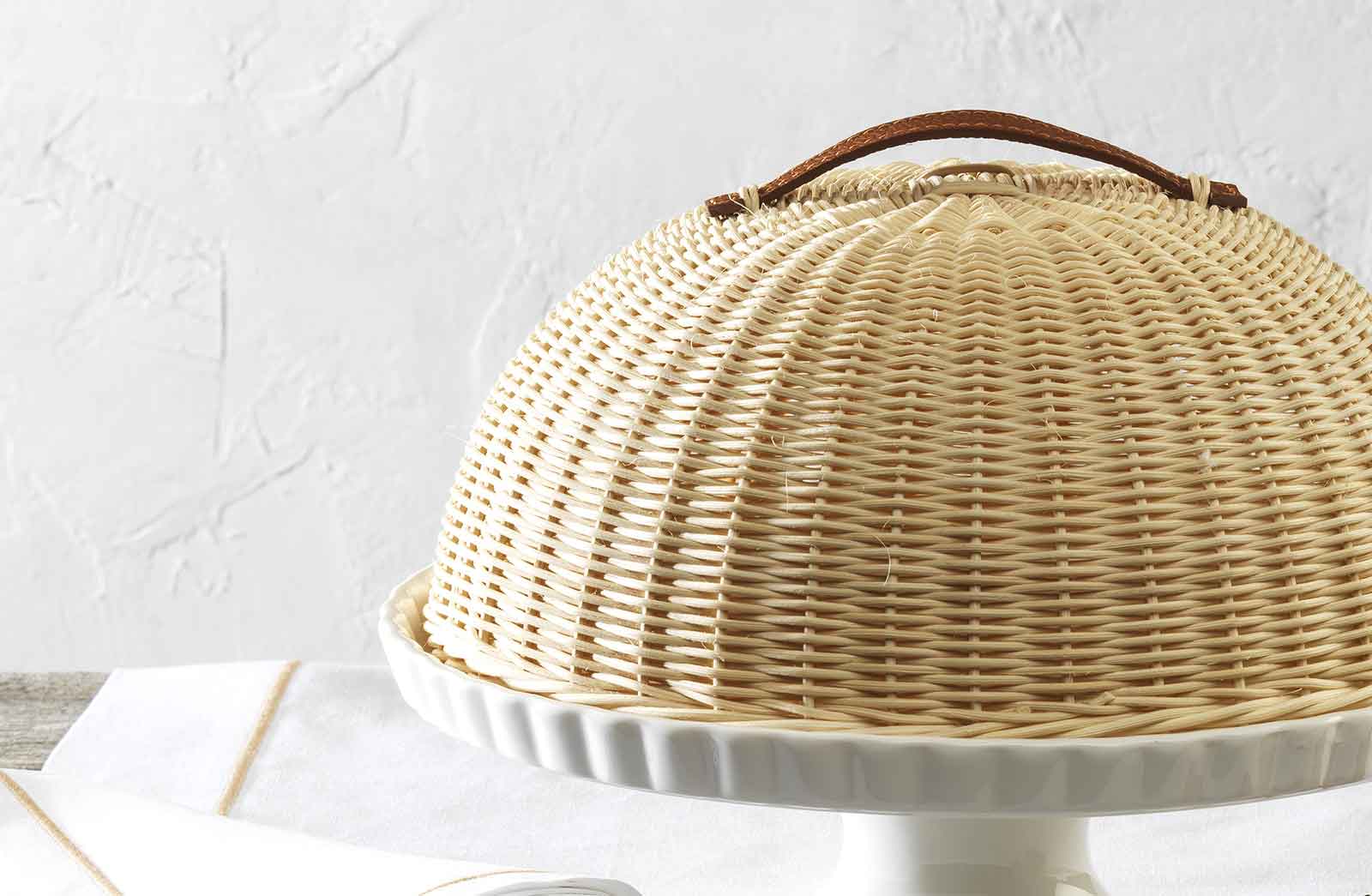Mila Maurizi Mise en Place Girasole campana ceramica midollino