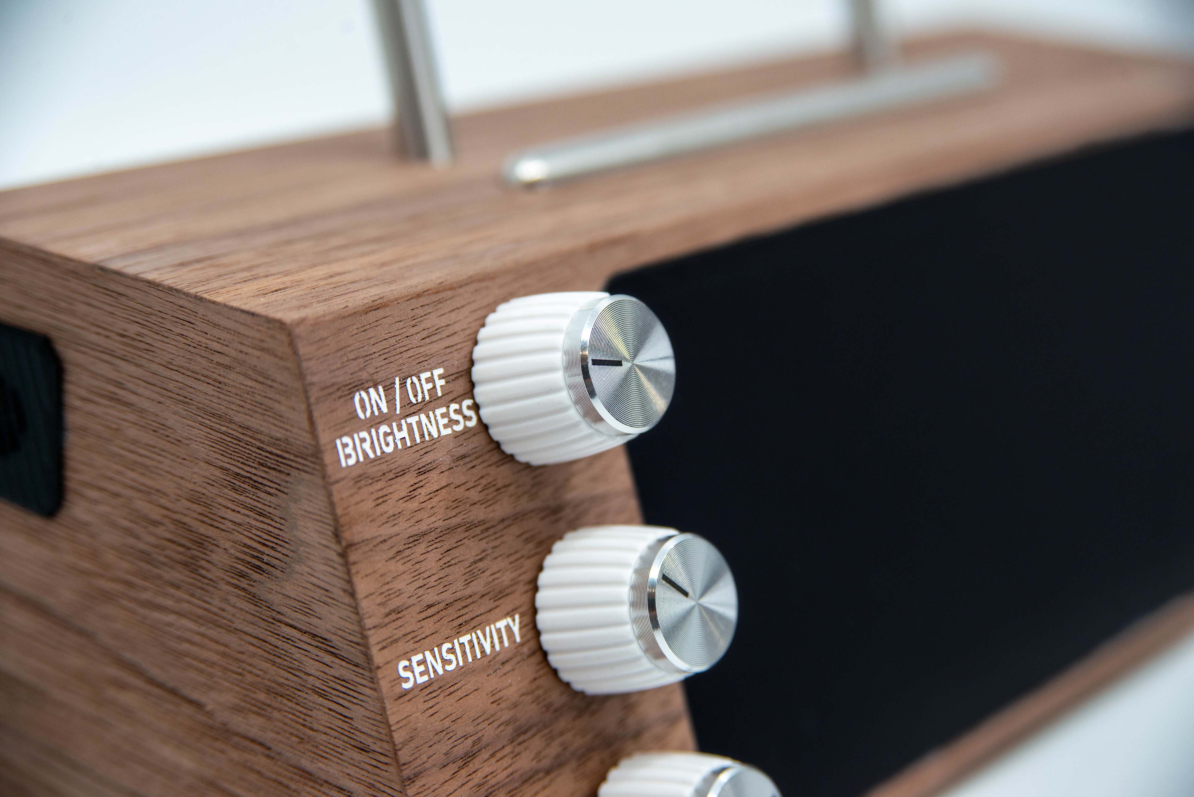 Petru Design Now Playing set 3 manopole bianco argento per stand vinili