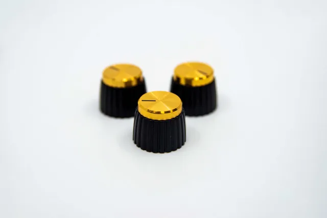 Petru Design Manopole Nero-Oro per Stand Now Playing Set 3 Pezzi