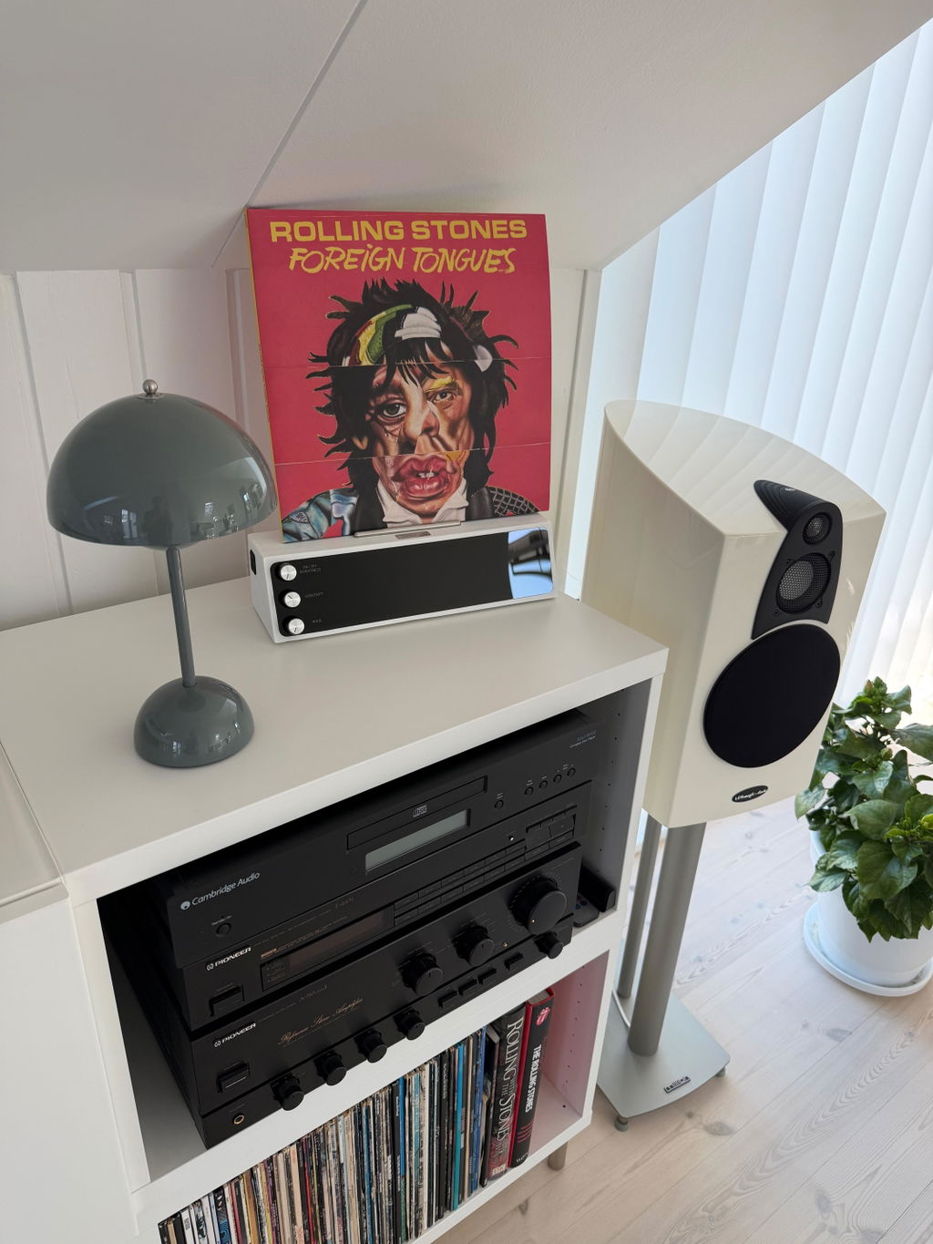 Petru Design Sync PRO Stand Vinili Legno 33 cm Noce